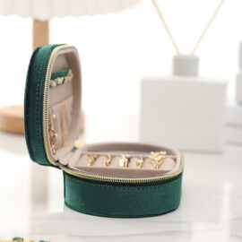 Oval Flannel Retro Single Layer Simple Jewelry Box