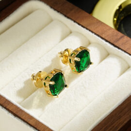 Shining Green Zircon Versatile Retro Fashion Commuter Earring
